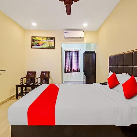 Super Hotel O Lakshmi Royal Inn Warangal Exterior photo